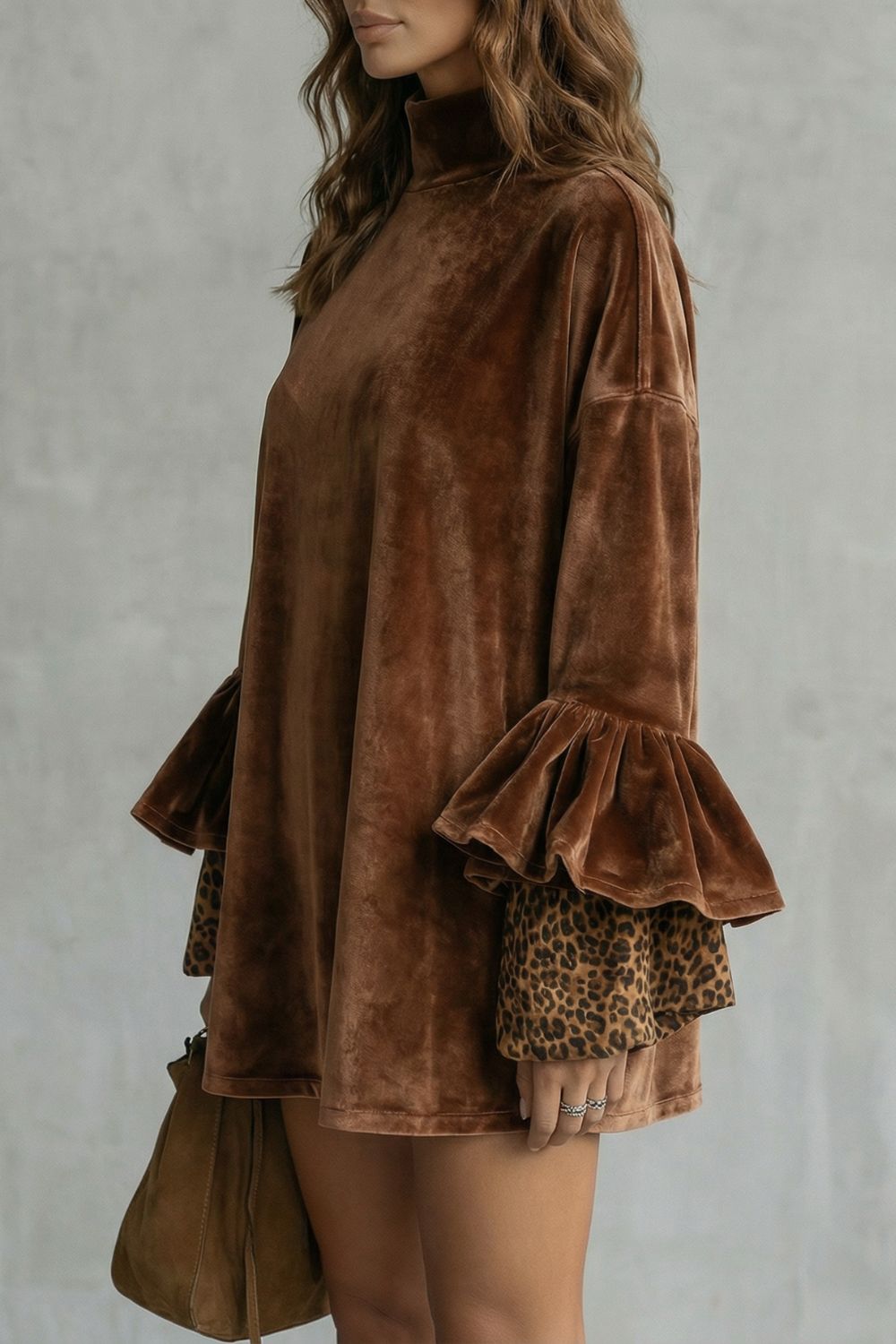 VELANIQUE - MINIVESTIDO DE TERCIOPELO CON MANGAS SUPERPUESTAS