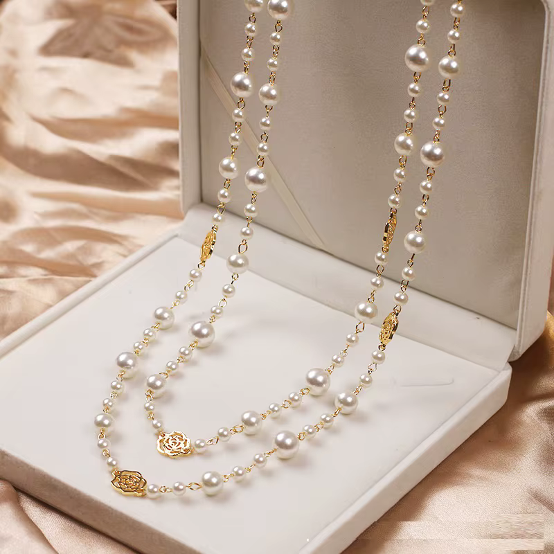 COLLAR LARGO DE PERLAS