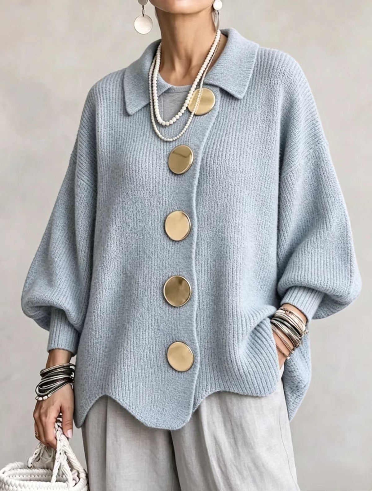 ODETTE - CÁRDIGAN OVERSIZE CON BOTONES DORADOS