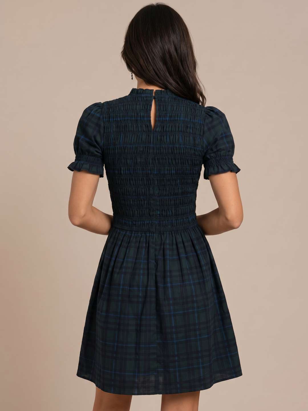 VESTIDO CORTO NIDO DE ABEJA
