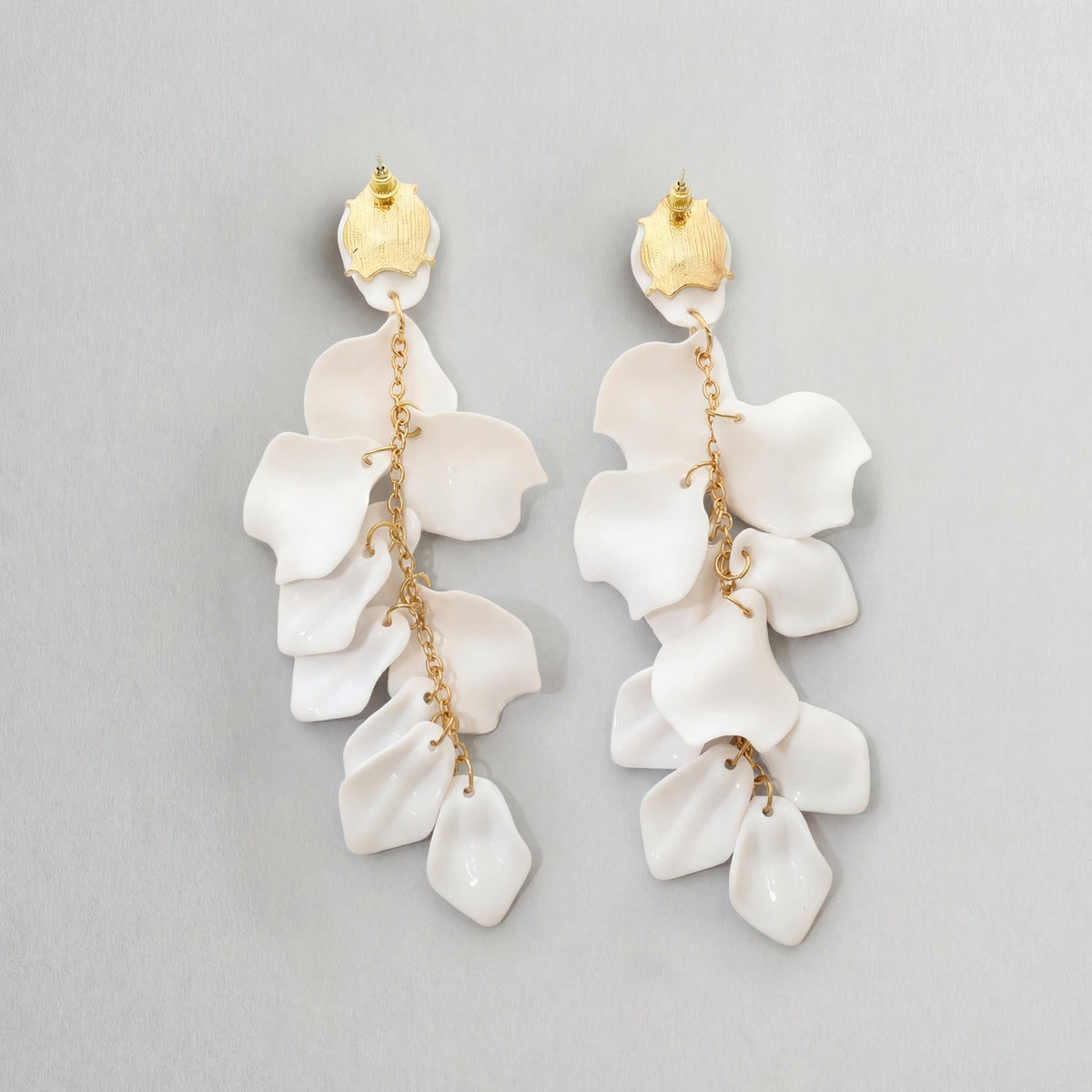 PENDIENTES LARGOS CON PÉTALOS DE ORQUÍDEA