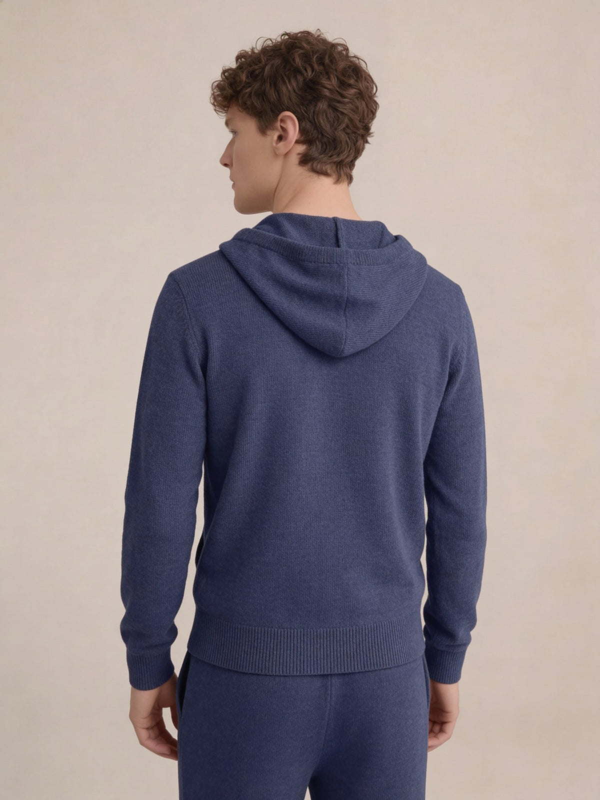 CONJUNTO CON CAPUCHA LISO - AZUL MEDIO