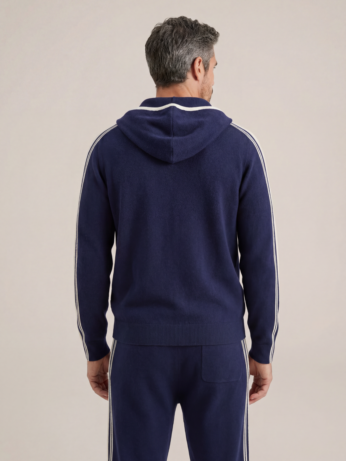 CONJUNTO CON CAPUCHA - AZUL MARINO