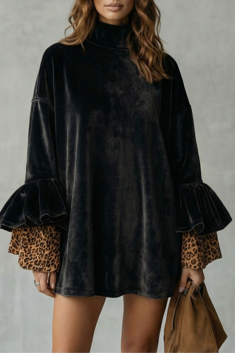 VELANIQUE - MINIVESTIDO DE TERCIOPELO CON MANGAS SUPERPUESTAS