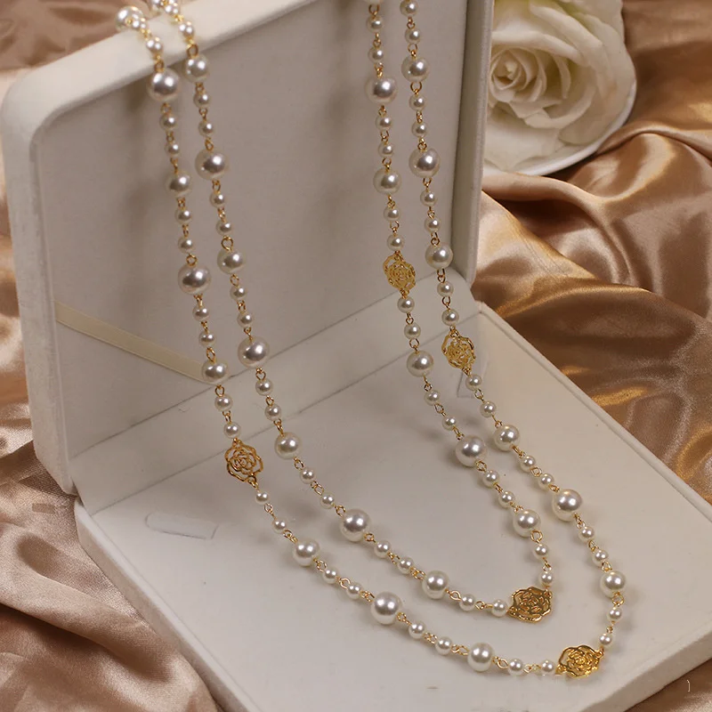 COLLAR LARGO DE PERLAS