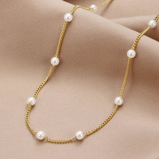 COLLAR CORTO DE PERLAS