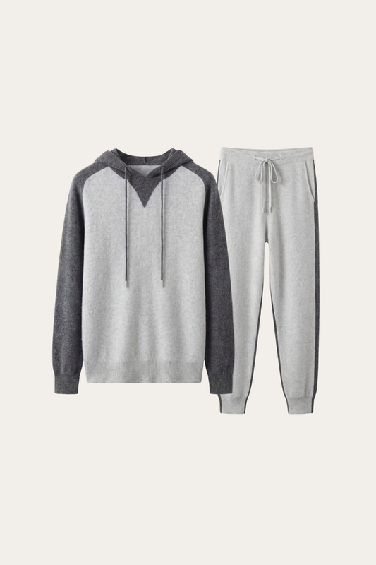 CONJUNTO CON CAPUCHA - GRIS