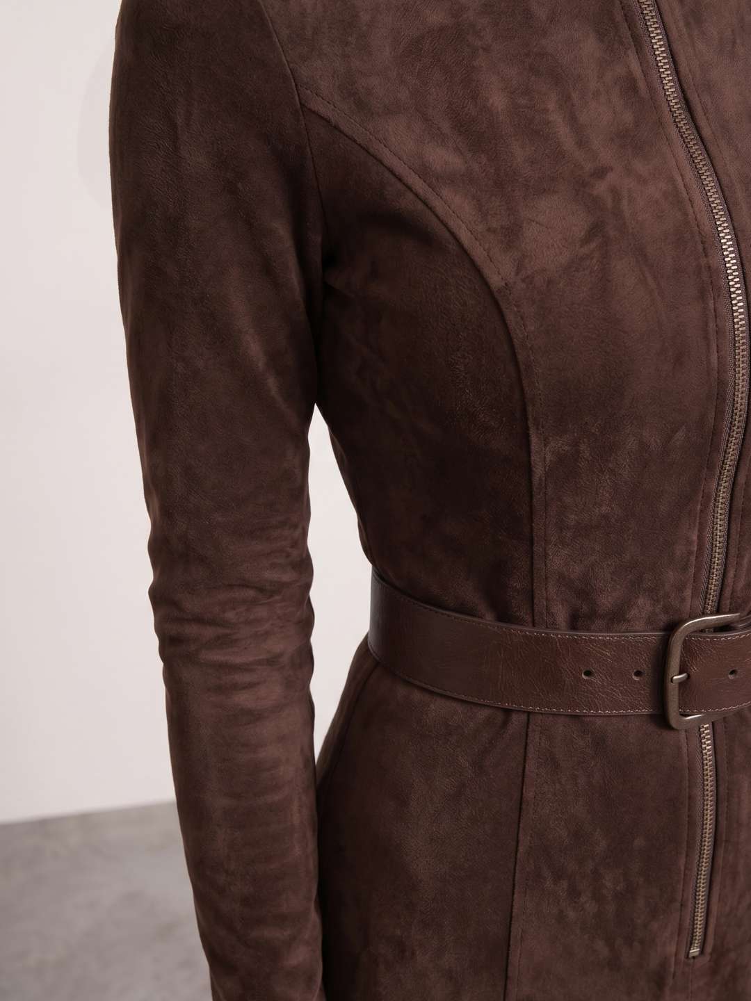 VESTIDO MANGA LARGA Y ABERTURA