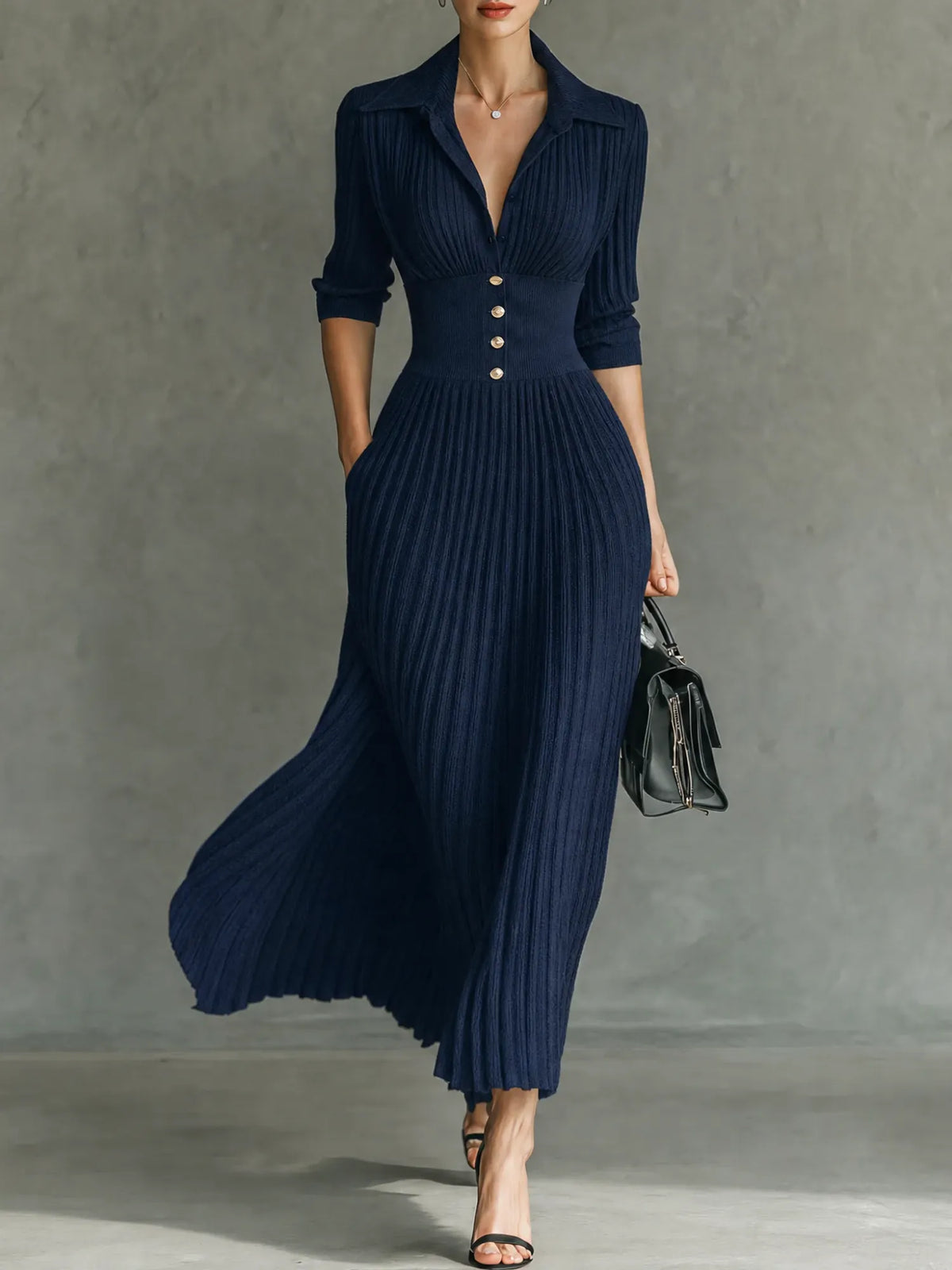 ELVIRE - VESTIDO LARGO PLISADO CON CUELLO DE SOLAPA Y CINTURÓN