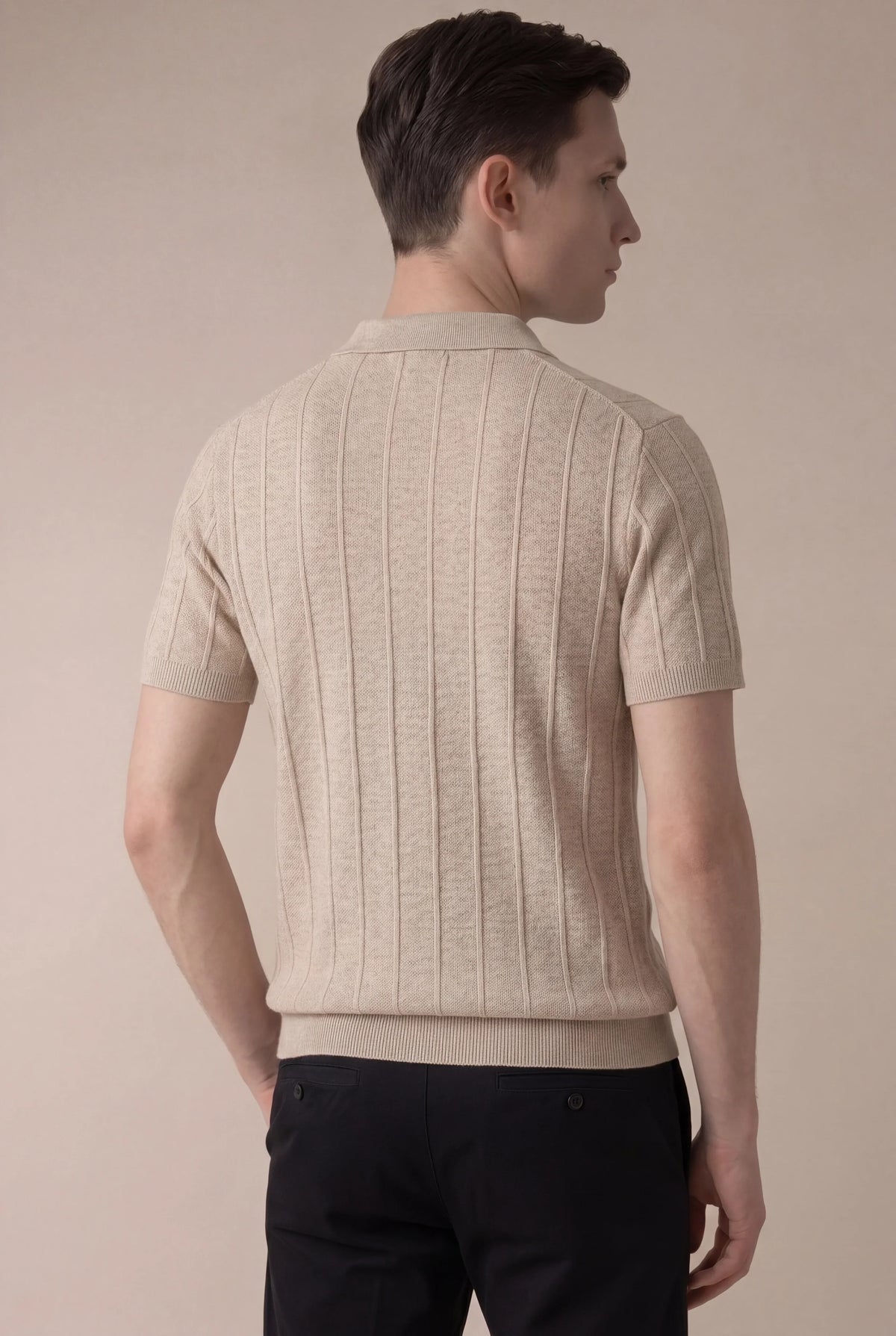 CAMISETA BEIGE ELEGANTE