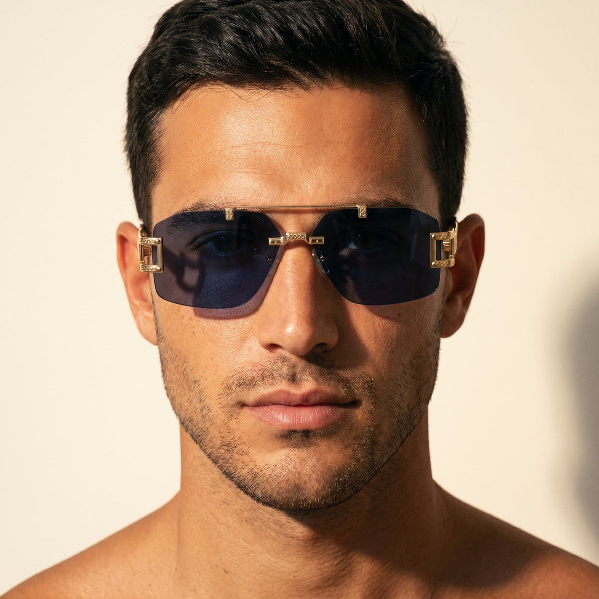LENTES DE SOL DORATO