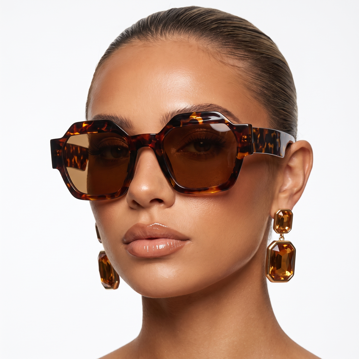 LENTES DE SOL GEOMÉTRICOS