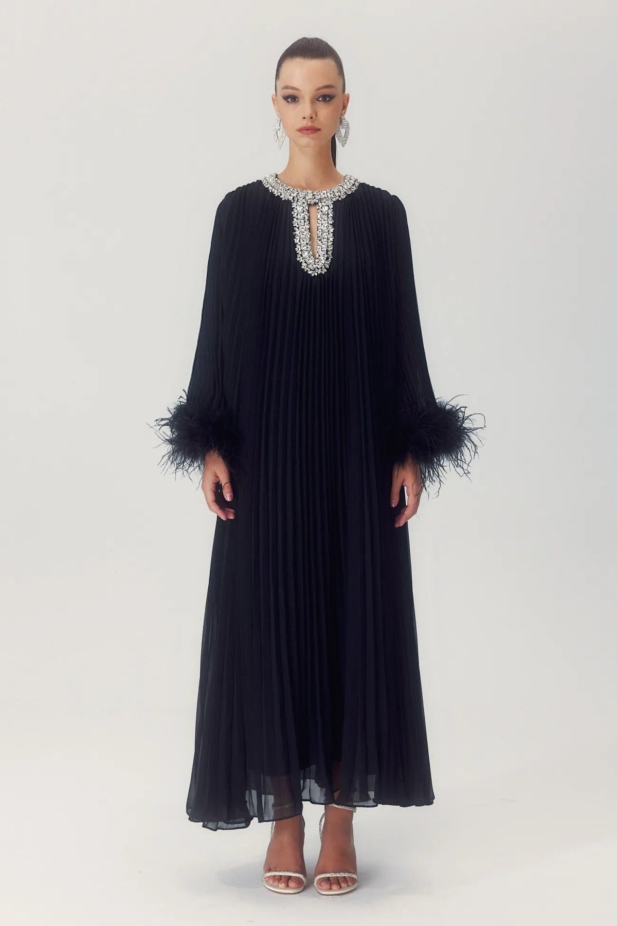 PAULETA - VESTIDO CON PLUMAS DIAMANTE