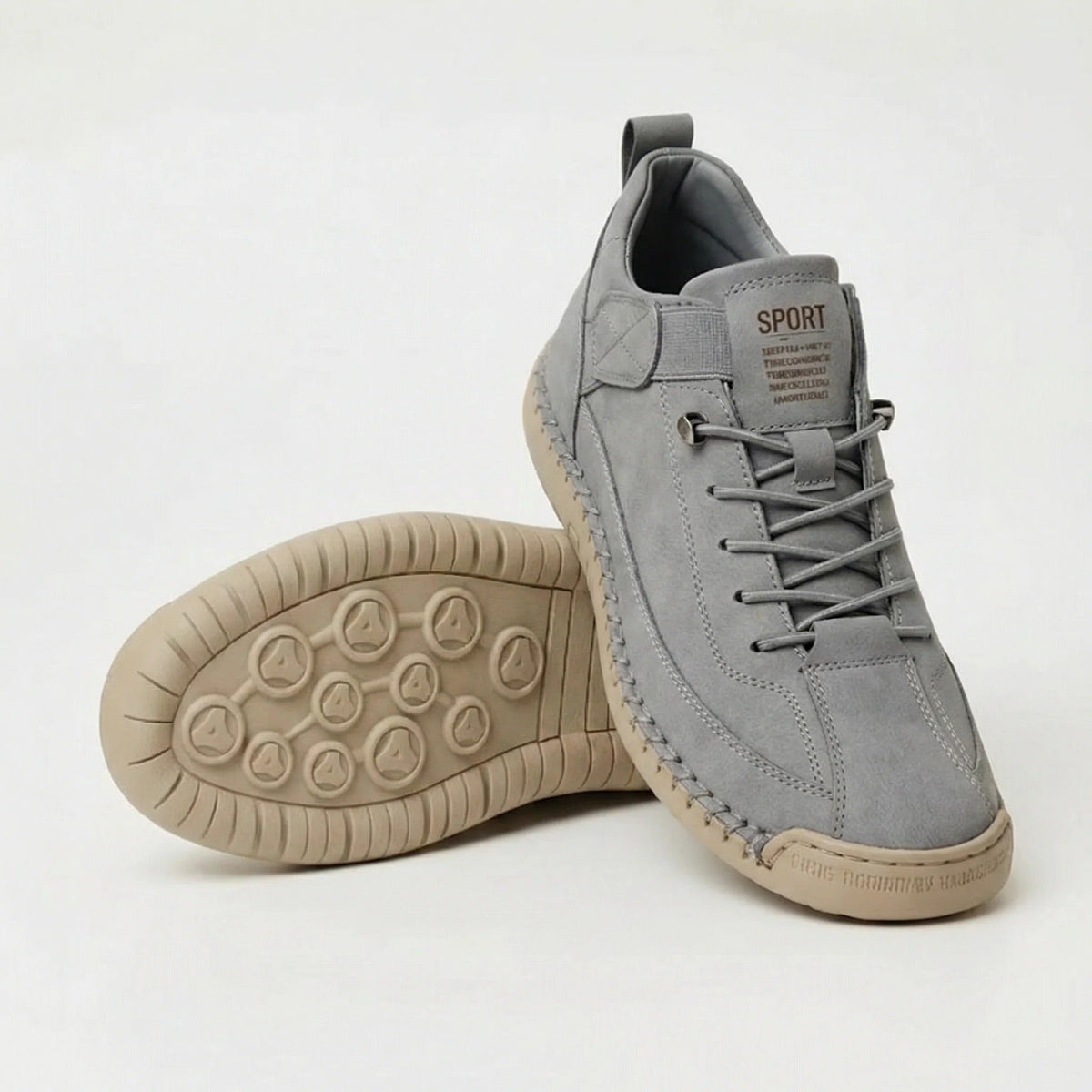 Zapatillas NUVÉ de ecocuero con cordones elásticos y velcro