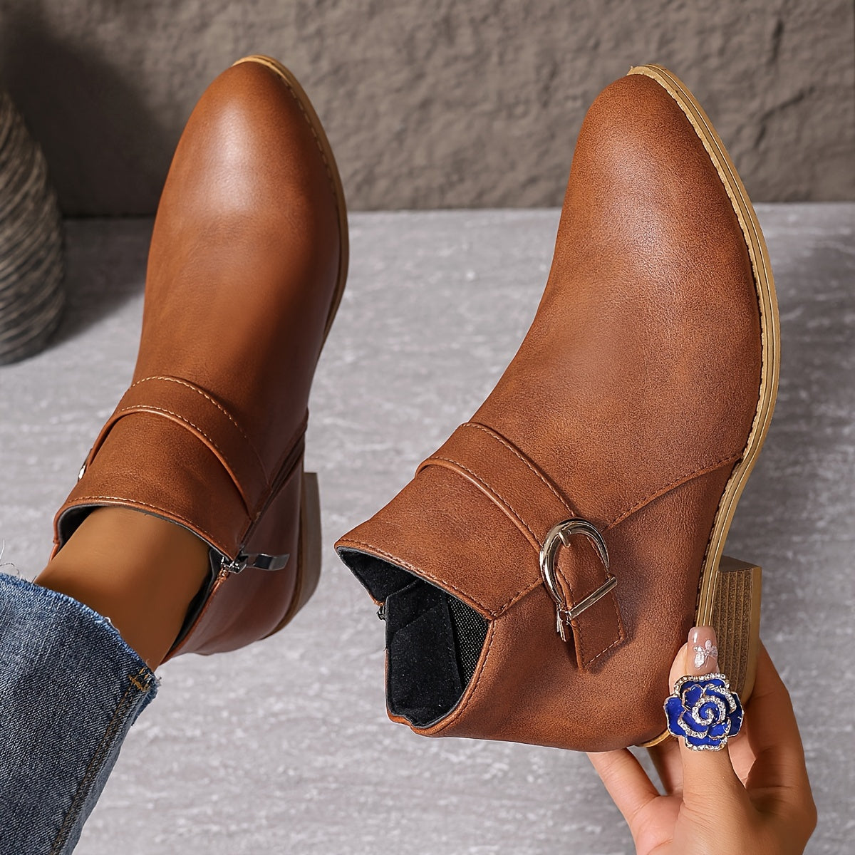 LORETTE - BOTINES CHELSEA DE TACÓN BAJO CON HEBILLA