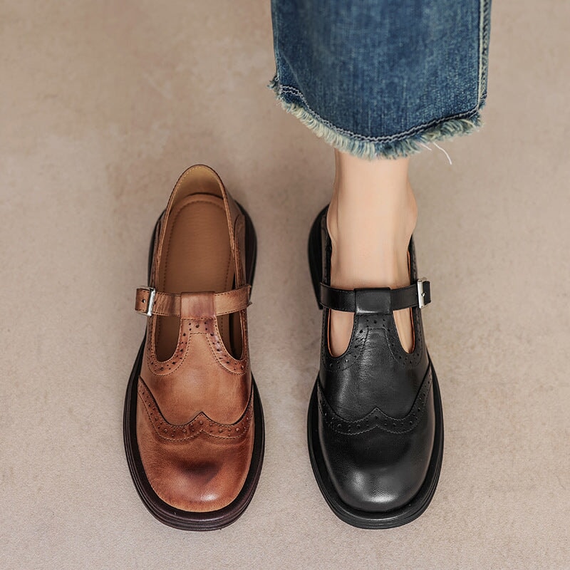 BERNADETTE - MERCEDITAS TIPO BROGUE CON CORREA EN T