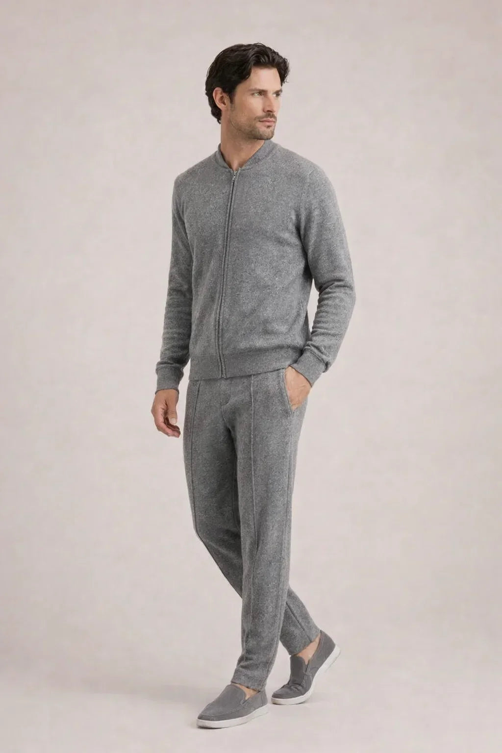 CONJUNTO CON CHAQUETA - GRIS CLARO