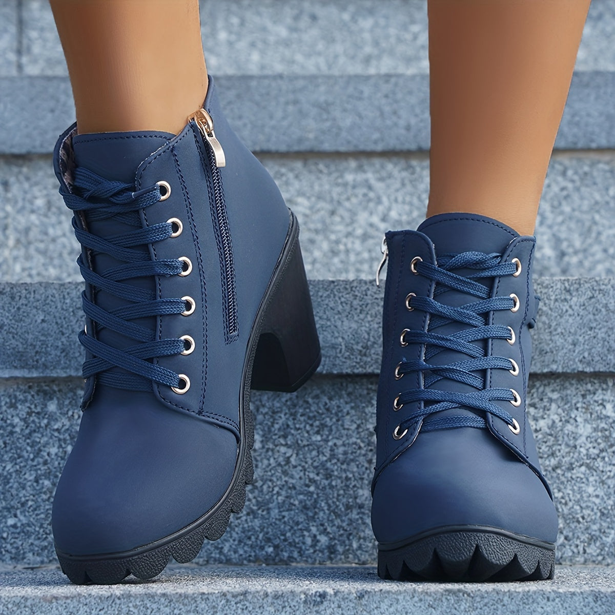 VALESKA - BOTINES CON CORDONES Y TACÓN ANCHO